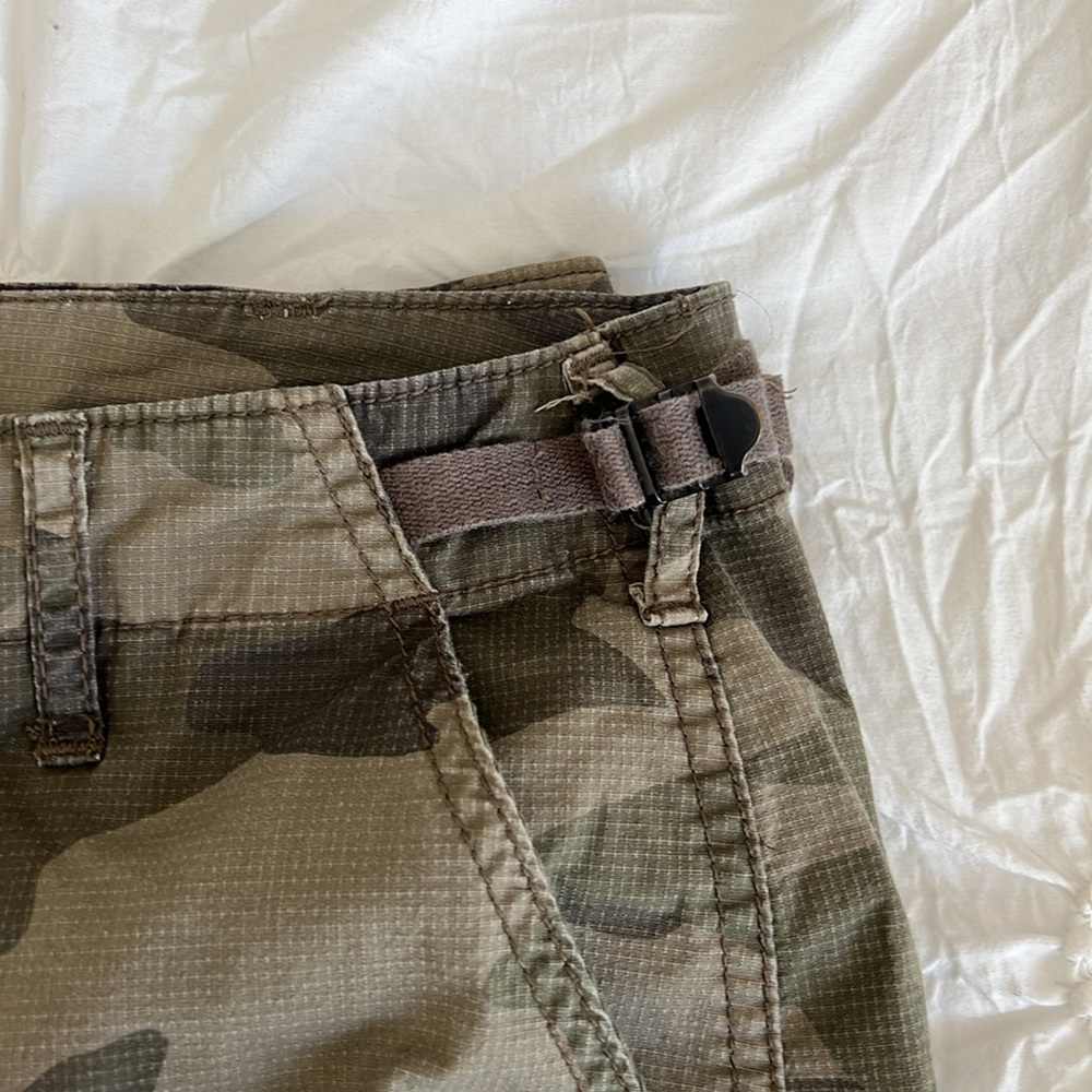 Garage Camouflage Cargo Joggers - Picture 3 of 6